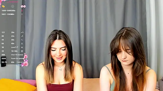 Snapshot of AnnaTeona chatting on January 2025 09:26:01 AM AnnaTeona online show from January 2025 09:26:01 AM