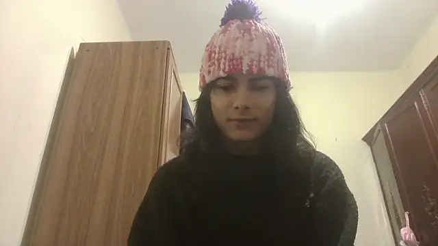 calliemaggotbone online show from January 2026 06:02:02 PM