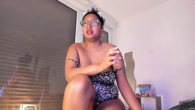 lissajoness online show from February 2026 11:09:02 AM