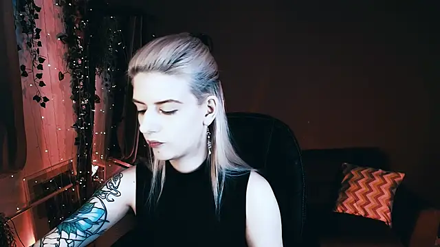 Noah ElmerX online show from October 2025 10:29:01 PM