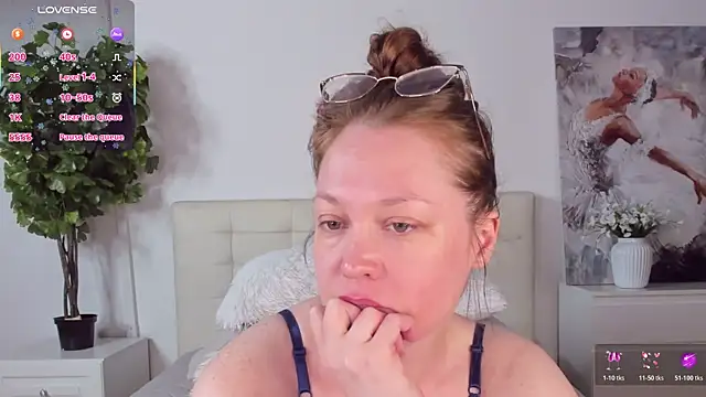 Snapshot of CutieGinger chatting on May 2026 10:37:02 PM CutieGinger online show from May 2026 10:37:02 PM