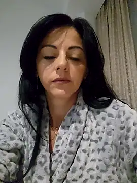 bruneta sexy23 online show from November 2025 04:12:01 AM