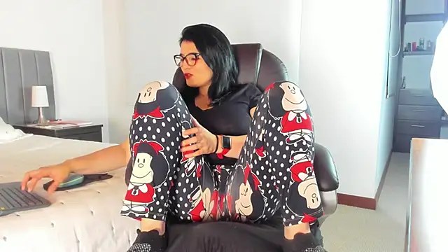 adriana71 online show from December 2025 03:14:02 AM