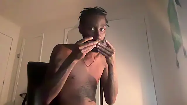 Snapshot of ITSONLYKENNY chatting on September 2025 12:58:02 AM ITSONLYKENNY online show from September 2025 12:58:02 AM