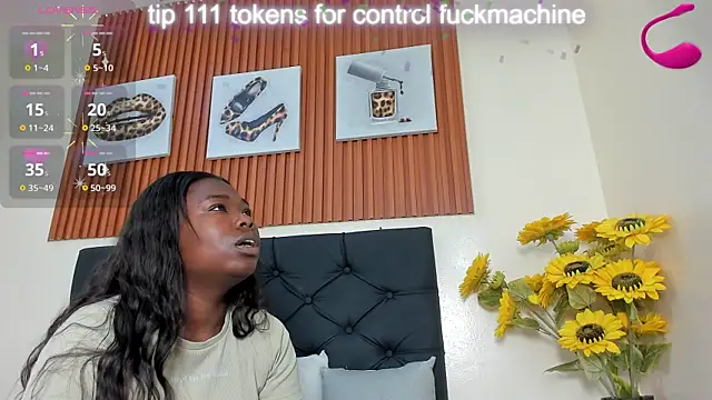 Snapshot of Cristale69 chatting on June 2026 06:27:01 PM Cristale69 online show from June 2026 06:27:01 PM