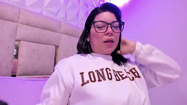 PauletteJ online show from February 2026 11:58:02 AM