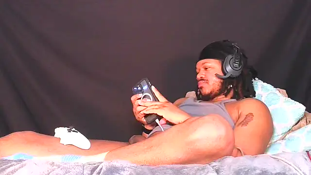 Carolinayoungin online show from April 2026 10:23:01 PM