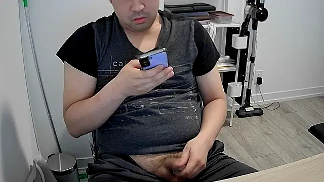 Snapshot of Koreanboy171 chatting on May 2026 03:24:01 AM Koreanboy171 online show from May 2026 03:24:01 AM