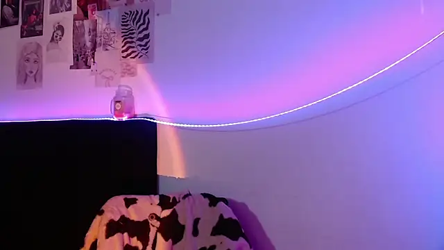 Snapshot of Coralinnee_ chatting on February 2025 04:31:02 AM Coralinnee online show from February 2025 04:31:02 AM