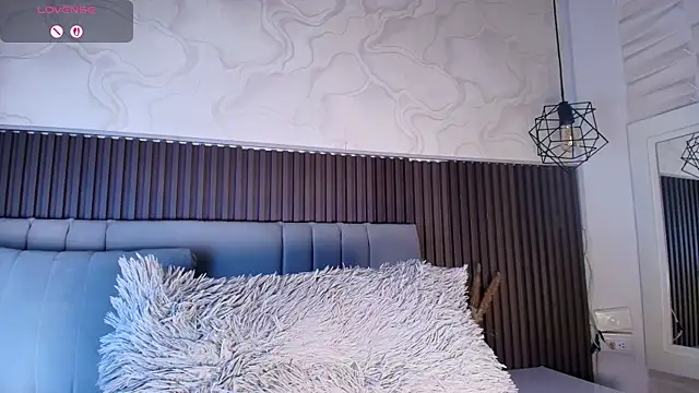 SHANONCLARK online show from July 2026 01:58:33 AM