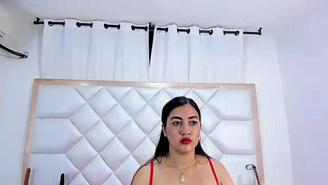 brittany069 online show from January 2025 06:49:01 PM