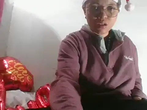 Snapshot of EdenJupiter chatting on December 2024 03:47:02 AM EdenJupiter online show from December 2024 03:47:02 AM