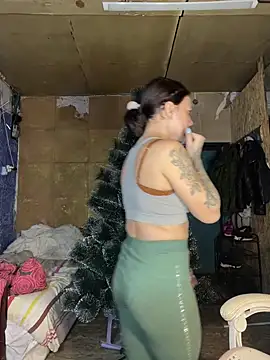 Snapshot of Jess_honey chatting on December 2024 01:27:02 PM Jess honey online show from December 2024 01:27:02 PM