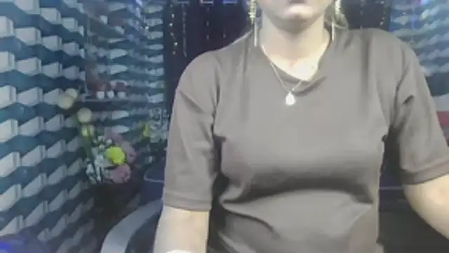 Hotty Navyaa online show from November 2025 04:46:01 PM