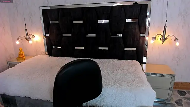 Jiggly   online show from April 2026 01:38:02 AM