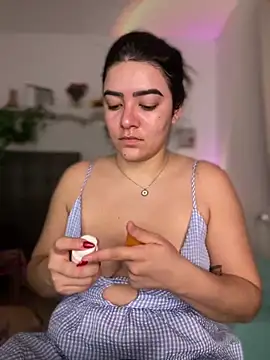 Lia flowers online show from January 2025 11:24:01 PM