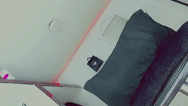 candy kendall online show from February 2025 11:45:02 AM