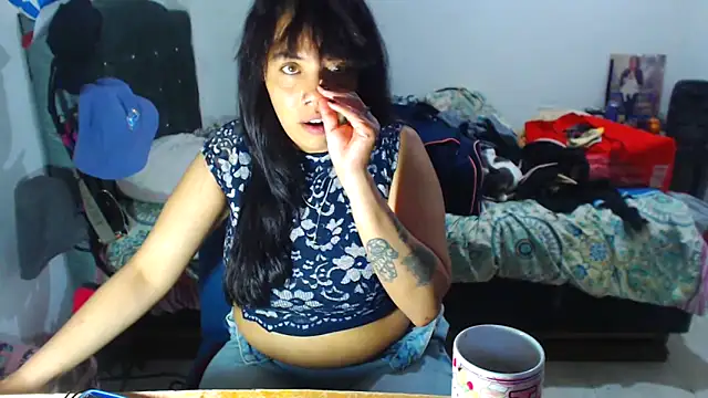 AmaraRoberts420 online show from September 2025 03:21:01 AM