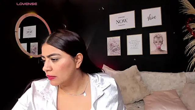 Snapshot of silvia_lane chatting on February 2025 09:22:02 AM silvia lane online show from February 2025 09:22:02 AM