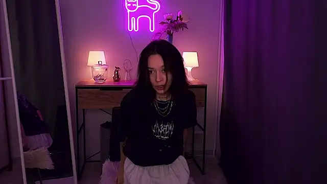 Snapshot of VivianLy_ chatting on February 2025 09:26:02 AM VivianLy online show from February 2025 09:26:02 AM