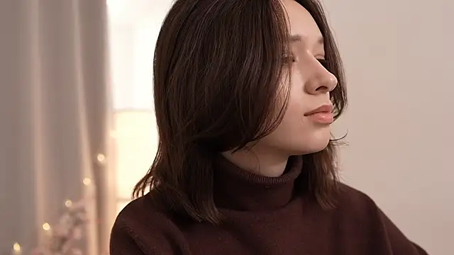 Snapshot of VivianLy_ chatting on February 2025 11:01:02 AM VivianLy online show from February 2025 11:01:02 AM