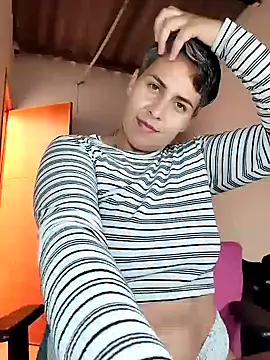 Yessi rousse online show from April 2026 03:27:01 PM