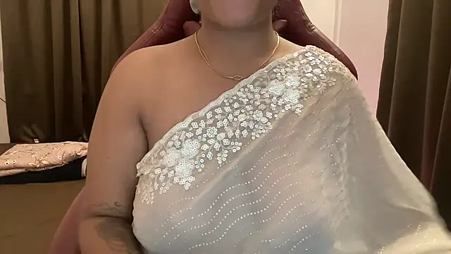 Snapshot of shanayaaa_1 chatting on August 2026 10:35:02 AM shanayaaa 1 online show from August 2026 10:35:02 AM