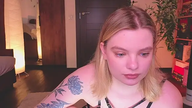 Snapshot of Hottie_Jane chatting on July 2026 11:38:01 AM Hottie Jane online show from July 2026 11:38:01 AM