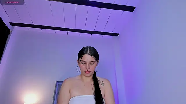 Snapshot of ice_grace chatting on May 2026 09:03:02 AM ice grace online show from May 2026 09:03:02 AM