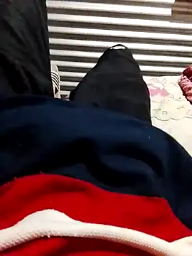 Uriel1615 online show from April 2026 04:10:02 PM