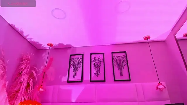 Rebeca jones online show from October 2025 12:15:01 PM