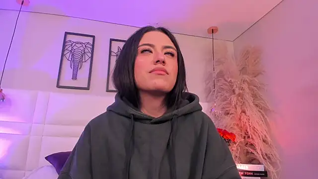 Rebeca jones online show from December 2025 12:09:01 PM