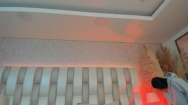 Rebeca jones online show from April 2026 12:11:02 PM