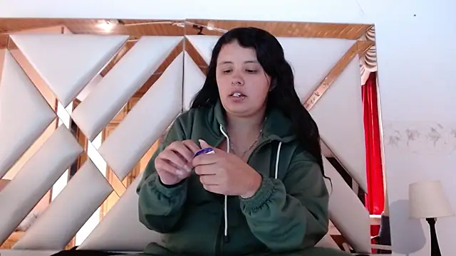 nathaly low1 online show from February 2026 12:47:02 PM