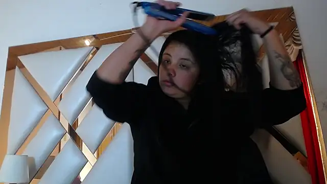 nathaly low1 online show from April 2026 12:44:02 PM