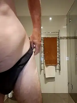 Snapshot of stiffandlubed@xh chatting on February 2025 09:21:02 PM stiffandlubedxh online show from February 2025 09:21:02 PM