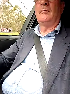 stiffandlubedxh online show from December 2025 10:08:02 PM