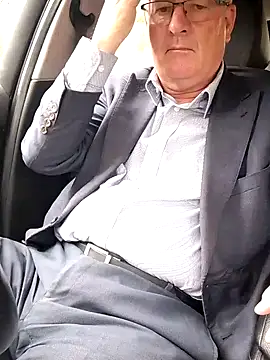 stiffandlubedxh online show from January 2026 08:58:02 PM