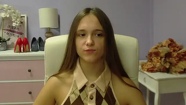 Snapshot of dirtyxEmily chatting on December 2024 07:39:02 AM dirtyxEmily online show from December 2024 07:39:02 AM