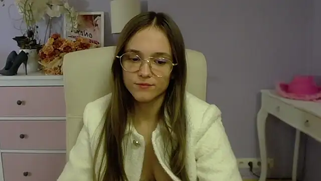 Snapshot of dirtyxEmily chatting on February 2025 11:10:02 AM dirtyxEmily online show from February 2025 11:10:02 AM