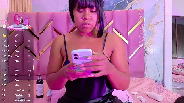 Snapshot of naughty_ebonyy chatting on September 2025 07:35:01 PM naughty ebonyy online show from September 2025 07:35:01 PM