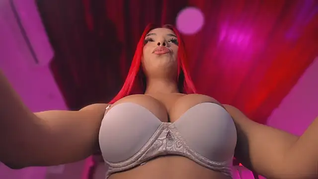 Emmily Savage online show from November 2025 11:43:02 AM