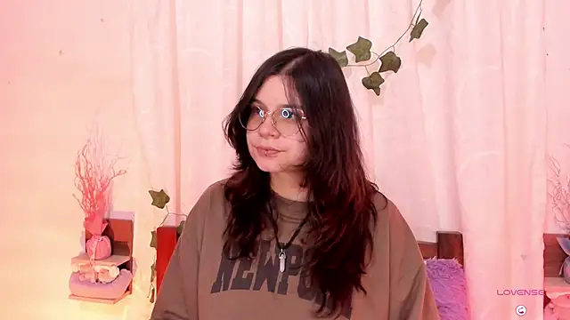 Mey moon online show from February 2025 08:20:02 PM