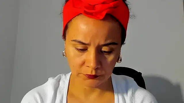 Sami Hotie1 online show from October 2025 08:20:01 PM