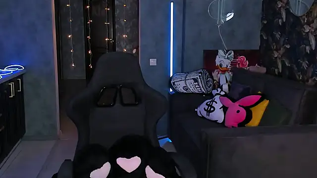 Blckmirrorr online show from March 2026 01:43:02 PM