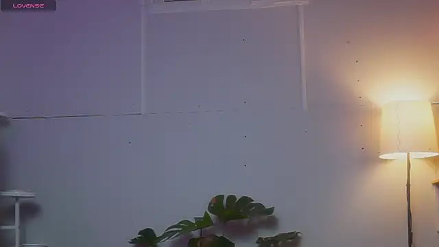 Snapshot of laybunny1 chatting on May 2026 11:10:01 PM laybunny1 online show from May 2026 11:10:01 PM