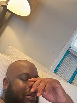 Snapshot of africandickxxl chatting on October 2025 09:35:02 PM africandickxxl online show from October 2025 09:35:02 PM