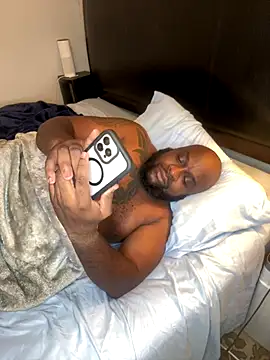 Snapshot of africandickxxl chatting on October 2025 09:08:02 PM africandickxxl online show from October 2025 09:08:02 PM