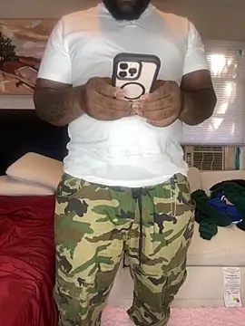 Snapshot of africandickxxl chatting on November 2025 07:27:01 PM africandickxxl online show from November 2025 07:27:01 PM