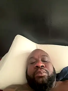 Snapshot of africandickxxl chatting on November 2025 02:20:01 PM africandickxxl online show from November 2025 02:20:01 PM